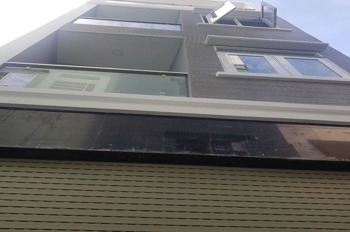 Bán nhà CHDV Quận 5 - 11 phòng, Thu nhập 40 triệu/tháng - Nguyễn Thời Trung