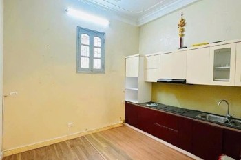 Bán nhà Văn Tiến Dũng 38m2, 5 tầng, ô tô đỗ cửa, gần Đại học Mỏ Địa chất