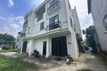 SIÊU PHẨM NHÀ 3 TẦNG 30,2M TẠI PHỤNG CHÂU-CHƯƠNG MỸ-HÀ NỘI