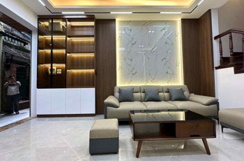 Bán nhà Hoàng Mai 45m dân xây chắc chắn, ngõ nông, thông tứ tung, vài phút ra Hồ Đền Lừ