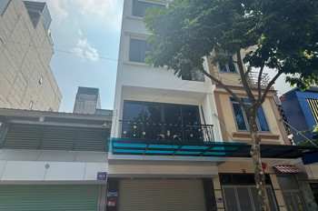 SIÊU PHẢM 80M  NAM TỪ LIÊM 6 TÂNG - THANG MÁY- PHÂN LÔ - Ô TÔ TRÁNH -VỈ HÈ - KIH DOANH.
GIÁ CHỈ