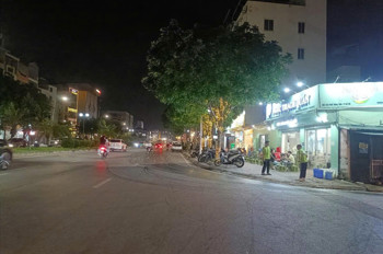 MẶT PHỐ - LÔ GÓC - DÒNG TIỀN - KINH DOANH ĐỈNH CAO BỒ ĐỀ LONG BIÊN