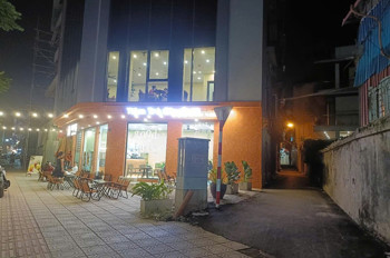 Nhà đẹp dân xây 3 tầng, ngõ ô tô 7 chỗ thông, ngõ nông ngắn