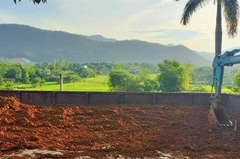Bán 20.000 m2 đất tại trung tâm xã Phú Cát- Quốc Oai- Hà Nội