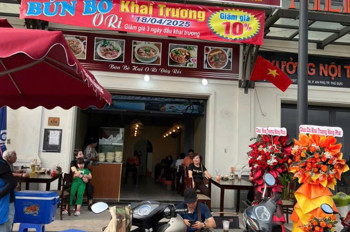 Quận 2 , Sang Gấp Quán Bún Bò , MB thuê rẻ 26 tr / tháng, MT Đường KDC Lakeview MT số 170 Song Hành