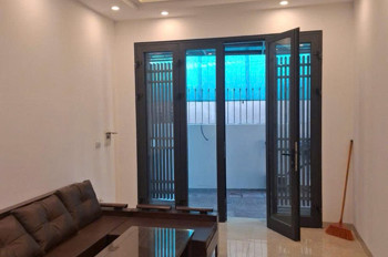 Bán nhà trong ngõ phường Việt Hưng Long Biên