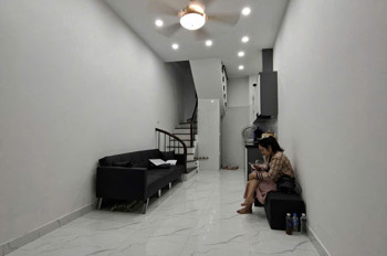 NHÀ ĐẸP Ở NGAY VÀI BƯỚC RA PHỐ, TT QUẬN ĐỐNG ĐA, TIỆN ÍCH BẠT NGÀN Linh Quang 22m, 5T, mt 3m, chỉ