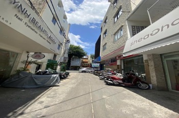 Bán nhà sát mặt tiền Võ Văn Tần, Quận 3 – 4x15m, 2 Tầng, Giá 12.5 Tỷ