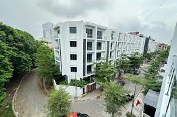 Bán căn nhà liền kề ngõ 196 Hồ Tùng Mậu, 80m² 6 tầng, thang máy giá 27tỷ