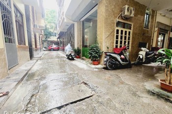 MAI DỊCH 32M x MT 4M GIÁ 8,5 TỶ-LÔ GÓC NGÕ THÔNG KINH DOANH,Ô TÔ QUA NHÀ