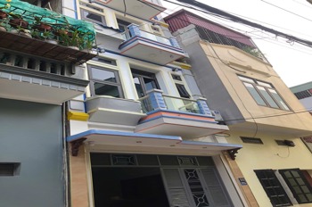 Bán nhà 3 tầng Ngô Gia Tự - 41m² - Giá 7.9 tỷ - Ô tô vào nhà