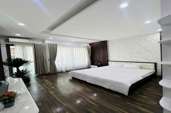 Bán nhà Nguyễn Chí Thanh 47m2, 5 Tầng, Thang Máy, Phân Lô, Ô Tô Tránh Giá 20 Tỷ