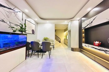 Nhà Đống Đa 6 Tầng, Thang Máy, Nội Thất Xịn - Giá 250tr/m2