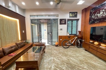 Chỉ 8,1 Tỷ sở hữu ngay nhà 5 tầng, 49m, MT 4m; ngõ nông, thông ra ngõ 282 và KĐT mới Đại Kim