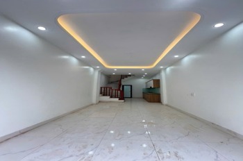 Bán nhà Đông La, Hoài Đức - 33m2, 5 tầng, 5.25 tỷ - Vị trí đẹp, giao thông thuận tiện