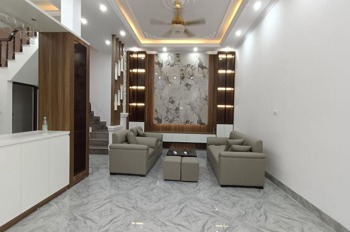 Bán nhà Quận Thanh Trì, 55m², Ô tô đỗ cổng, Giá Hơn 5 tỷ