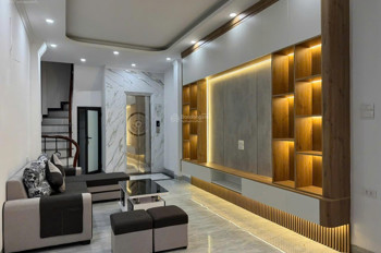 Chính chủ cần bán lô góc 6 tầng thang máy Định Công 31m2 mặt tiền 3.3m 8,85 tỷ, full nội thất