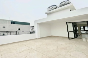 Toà Nhà 9 Tầng Mặt Phố Ô Chợ Dừa - View Hồ Ngọc Khánh - Dòng Tiền 180Tr/Tháng