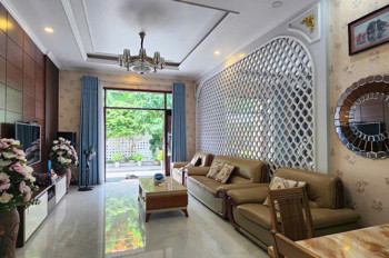 BÁN BIỆT THỰ -C1 – VĨNH ĐIỀM TRUNG, NHA TRANG Góc đường Nguyễn Hữu Xuyến Giá: 20,5 tỷ lh e để đi