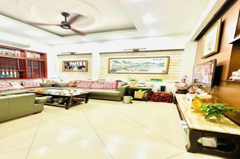 Nhà Mặt Tiền Hoàng Quốc Việt - 96m² - Phân Lô - Kinh Doanh - 34 Tỷ