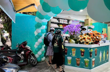 Quận 8 ! Sang nhượng lại quán trà sữa thương hiệu Cha Tra Thai với đầy đủ vật dụng, Tel :
