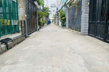 BÁN GẤP Nhà Hẽm Huỳnh Tấn Phát, Quận 7 - Vị Trí Vàng,5x19- 8 ty5