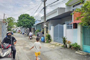 Bán Nhà giá đất, 2 mặt tiền kinh doanh, đường oto ra vào, gần trường học các cấp Giá còn TL