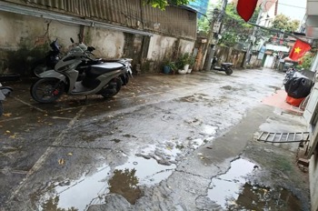 Bán nhà cấp 4 phố Hoàng Quốc Việt, Cầu Giấy - 42m², MT 4.1m, Giá 9.9 tỷ