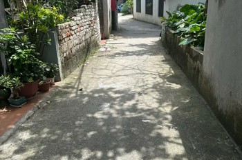 BÁN ĐẤT THỔ CƯ DIỆN TÍCH NHỎ XINH Phố Nguyễn Văn Cừ 35 m2 ,4.5 tỷ Long Biên Hà Nội