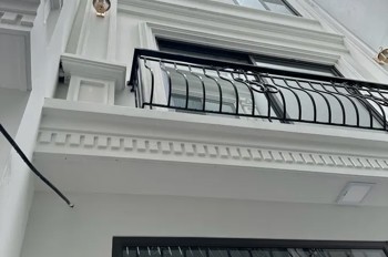 NHÀ ĐẸP 4 TẦNG Ô TÔ VÀO NHÀ CỰ KHỐI 35m2 mặt tiền 5m, 4.6 Tỷ Long Biên Hà Nội