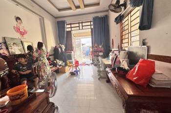 Bán nhà 2 Tầng Dĩ An,SHR đường xe hơi,gần Nhà Thi Đấu Dĩ An,giá đầu tư