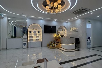 VIEW DÒNG SÔNG XANH - TRUNG TÂM CẦU GIẤY -TÒA VP 8 NỔI 1 HẦM - VỈA HÈ 7M