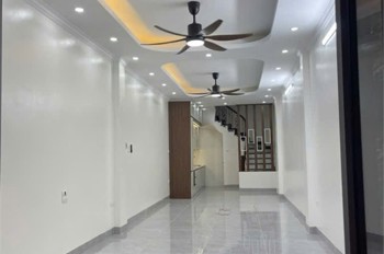 BÁN NHÀ THƯỢNG THANH THANH AM – 54M² – 5 TẦNG – 6,9 TỶ – GẦN Ô TÔ – Ở NGAY