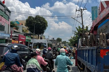 4❌18m, BÁN NHÀ MẶT TIỀN THỐNG NHẤT, ĐƯỜNG 12m, 3 TẦNG, P10 GÒ VẤP, 13 TỶ HƠN