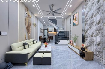 NHÀ MỚI Ở NGAY-BÙI QUANG LÀ- 2 TẦNG- 3,7x13- HXH- TẶNG FULL NỘI THẤT- NHỈNH 5 TỶ TL