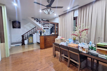 🌿 Bán biệt thự KĐT Sài Đồng – Cạnh hồ Lakeview, 159m² x 4 tầng, sân vườn – Ở sướng, kinh doanh đỉnh