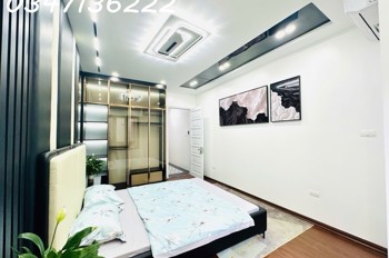 Cần bán gấp nhà Nghĩa Đô – Khu phân lô cán bộ – 5 tầng – giá chỉ 8 tỷ hơn