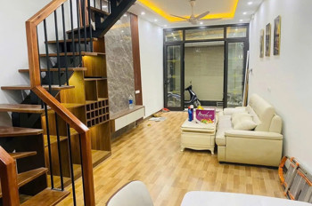 Bán nhà Huyền Kỳ 35mx5 tầng, ngõ rộng, Lô góc, Ô tô Tránh, gần phố, gần trường, trạm 5.85 tỷ