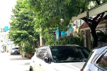 Bán gấp 10 nền đất thổ cư 74m2, đường Đình Phong Phú, Q9, TP HCM. Sổ đỏ, giá 5.75 tỷ