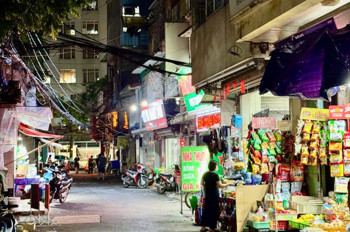 Bán nhà mặt chợ Phương Mai - Ngõ Ô tô kinh doanh sầm uất - Thông các ngả - 5 tầng Ô chờ thang máy