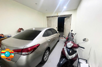 Ccần bán căn nhà 5 tầng ở đức thượng hoài đức .hà nội.
Nhà dân xây 5 tầng thang máy .kin cố. ô tô