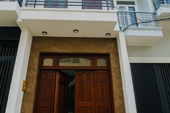 BÁN NHÀ PHÚ NHUẬN- CĂN GÓC 3 MẶT TIỀN HẺM XE HƠI- NGANG HƠN 4M- KINH DOANH ĐỈNH: 12 Tỷ. 0777826387