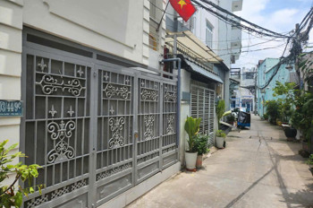 Bán nhà Quận 7 – 4x16m, 2 tầng, 3PN, hẻm xe tải đậu cửa, giáp Phú Mỹ Hưng – giá 6.8 tỷ