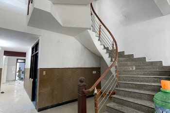 Bán nhà 4 tầng mặt tiền Lê Văn Hiến – Đối diện UBND Ngũ Hành Sơn, vị trí đắc địa
