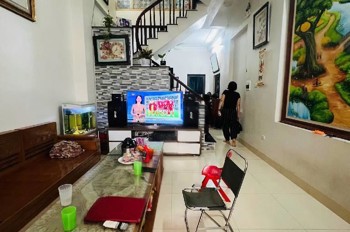 Bán nhà Hồ Tùng Mậu, 38m2, 5 tầng, gần Cầu Diễn, cách ô tô 1 nhà, giá 7,6 tỷ