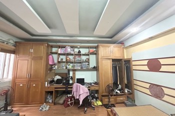 Bán nhà Phú Diễn, 33m2, 5 tầng mới đẹp, gần mặt phố, ngõ thông, giá 6,3 tỷ