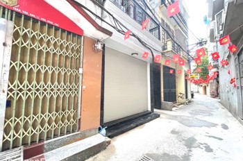 XUÂN THỦY DT 43M 15,8 TỶ,LÔ GÓC 3 MẶT NGÕ THOÁNG,Ô TÔ QUA NHÀ,NGÕ THÔNG KINH DOANH