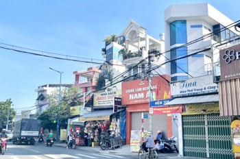 Nhà Măt Tiền Trương Thị Hoa P TTH Q12 4 lầu thang máy