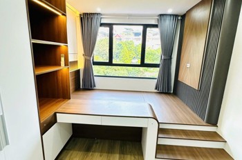 Bán nhà Lạc Long Quân 41m Ô tô vào nhà view hồ kinh doanh Giá ngon