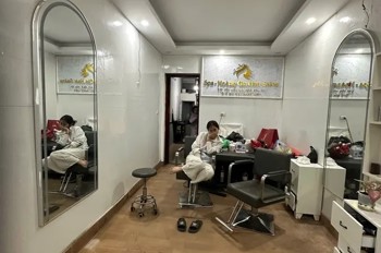 Bán Nhà Văn Hương 33m2. 3 tầng. mặt tiền 3m. giá 7.65 Tỷ Đống Đa Hà Nội